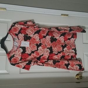 Lularoe melissa top
